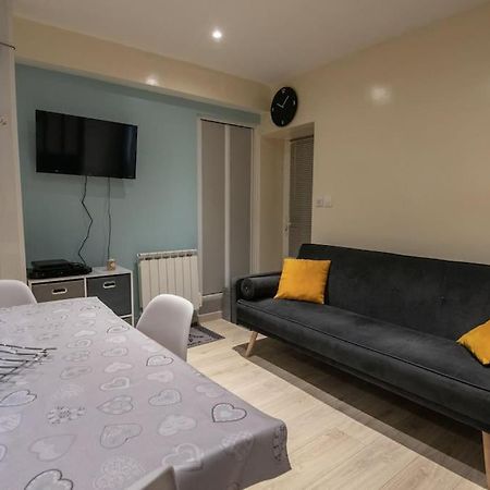 Апартаменты Studio Place De La Barre Le Cosy Макон Экстерьер фото