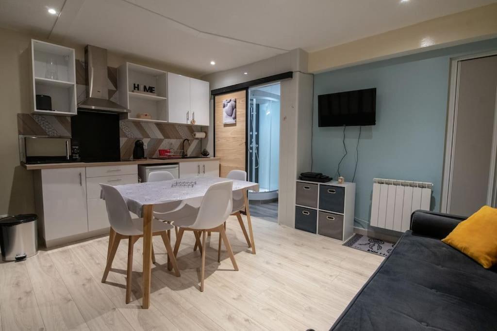 Апартаменты Studio Place De La Barre Le Cosy Макон Экстерьер фото